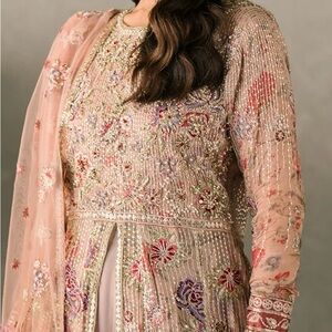 Mushq pre owned L 3 piece  Exquisite Floral Embroidered Long Sleeve Dress